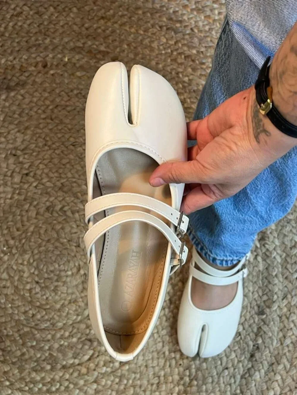 TABI CREAM TABIS FLAT - MARYJANE DOUBLE STRAP SPLIT TOE FLATS